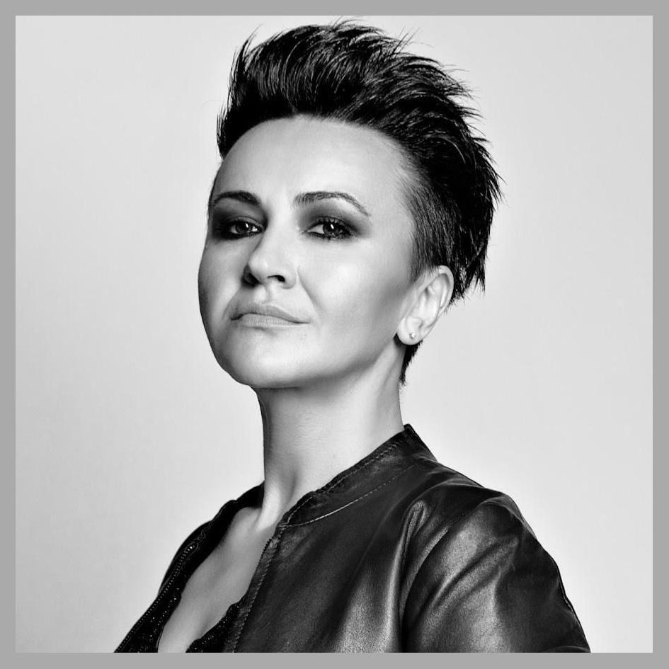 Amira Medunjanin photo 1