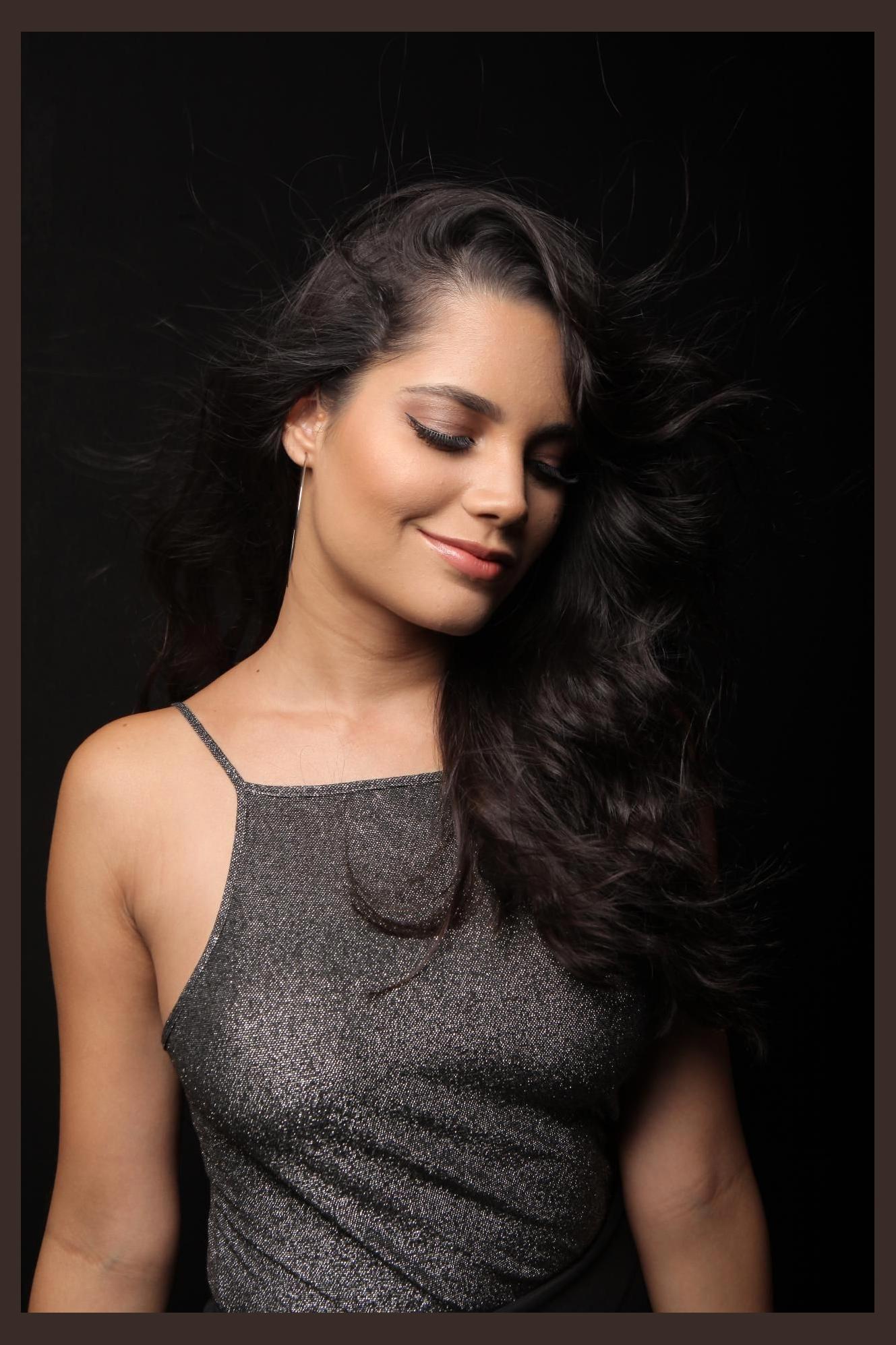 Ana Rafaela photo 1