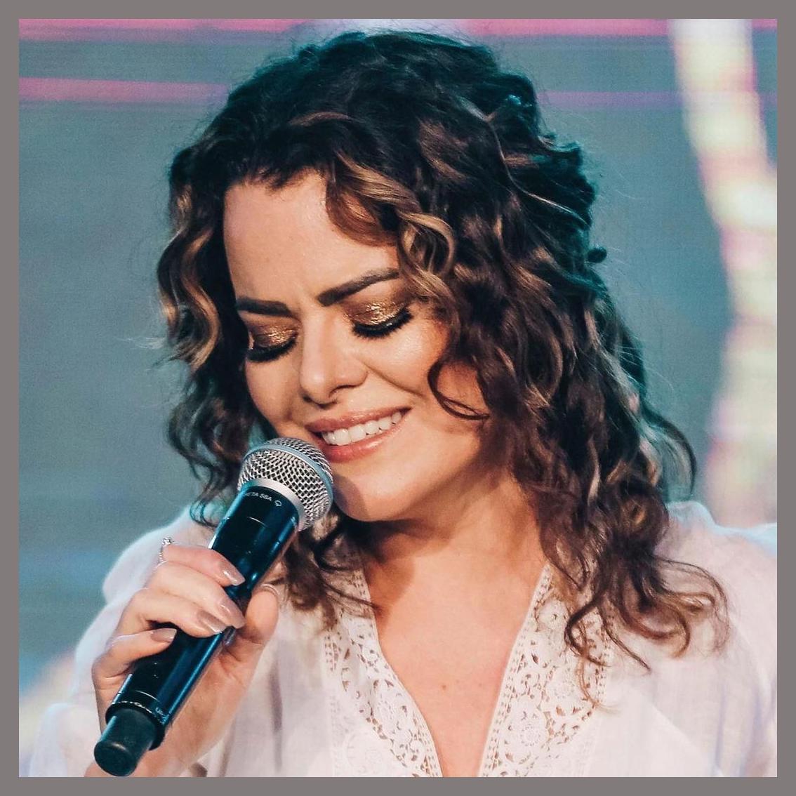 Ana Paula Valadão photo 1