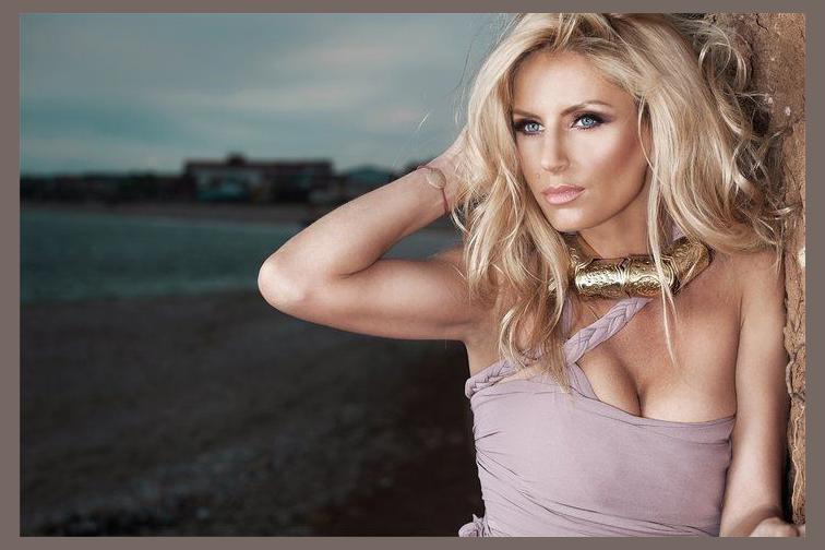 Andreea Banica photo 1