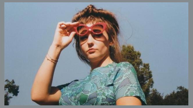 Angel Olsen photo 1