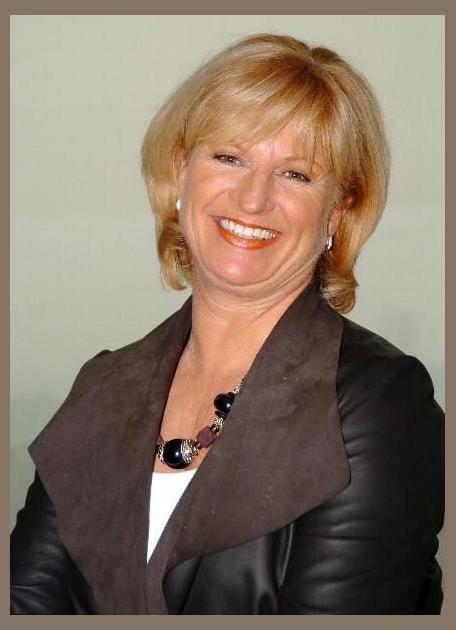 Anita Meyer photo 1