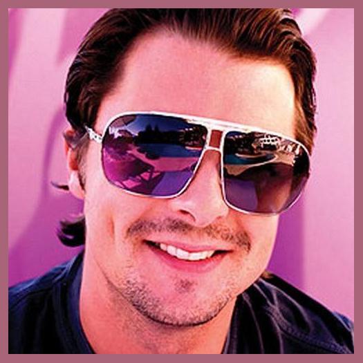 Axwell photo 1