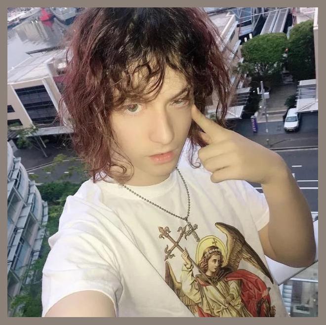 Bladee photo 1