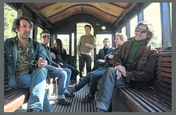 Buenos Muchachos photo 1