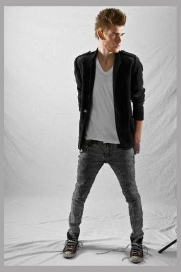 Colton Dixon photo 1