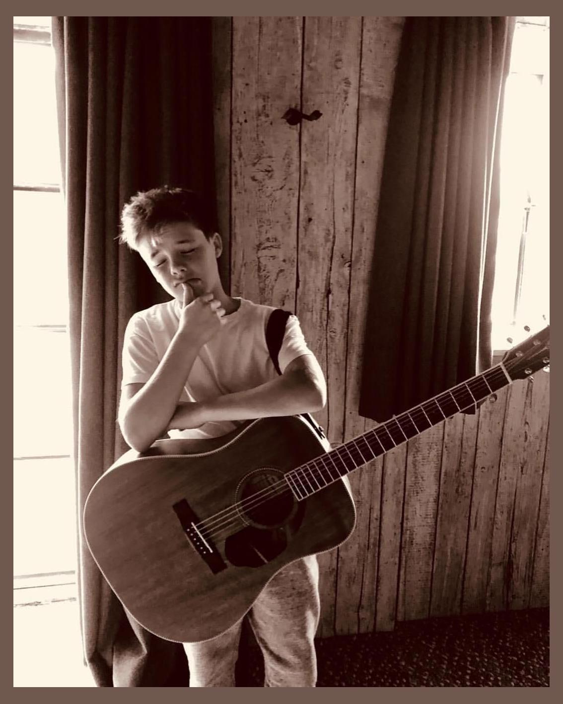 Cruz Beckham photo 1