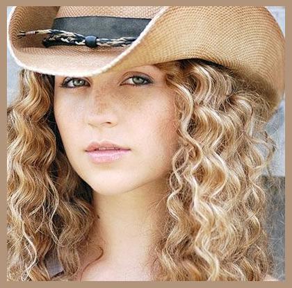 Crystal Yoakum photo 1