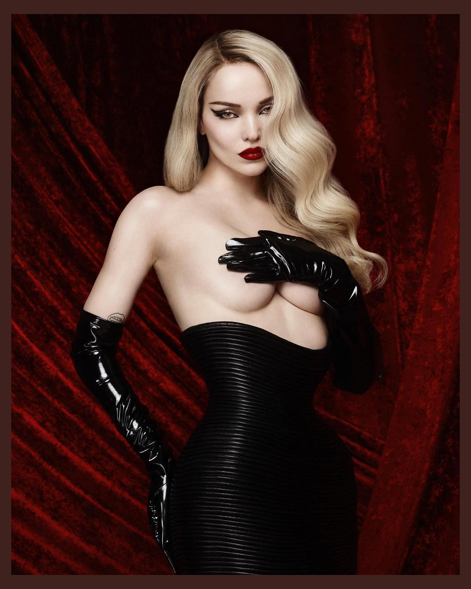 Dove Cameron photo 1