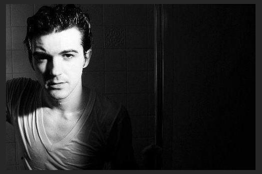 Drake Bell photo 1