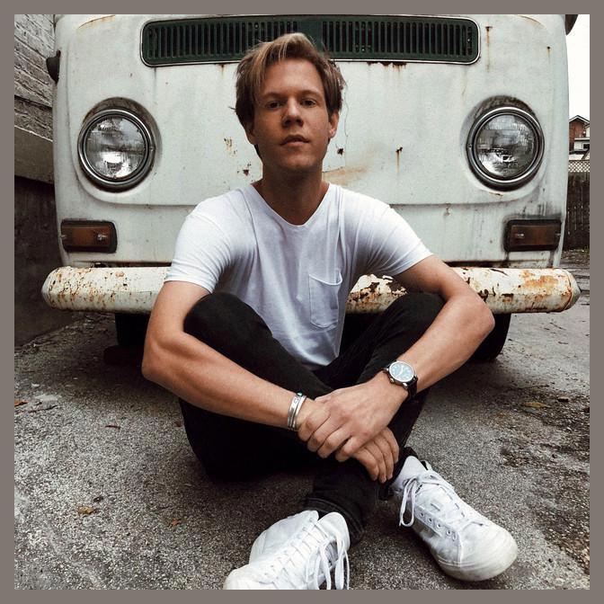 Dylan Reynolds photo 1