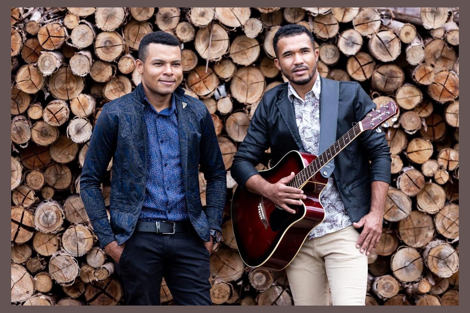Dyone & Edson photo 1