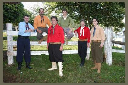 Edu Gaitaço e Grupo Marca Tradição