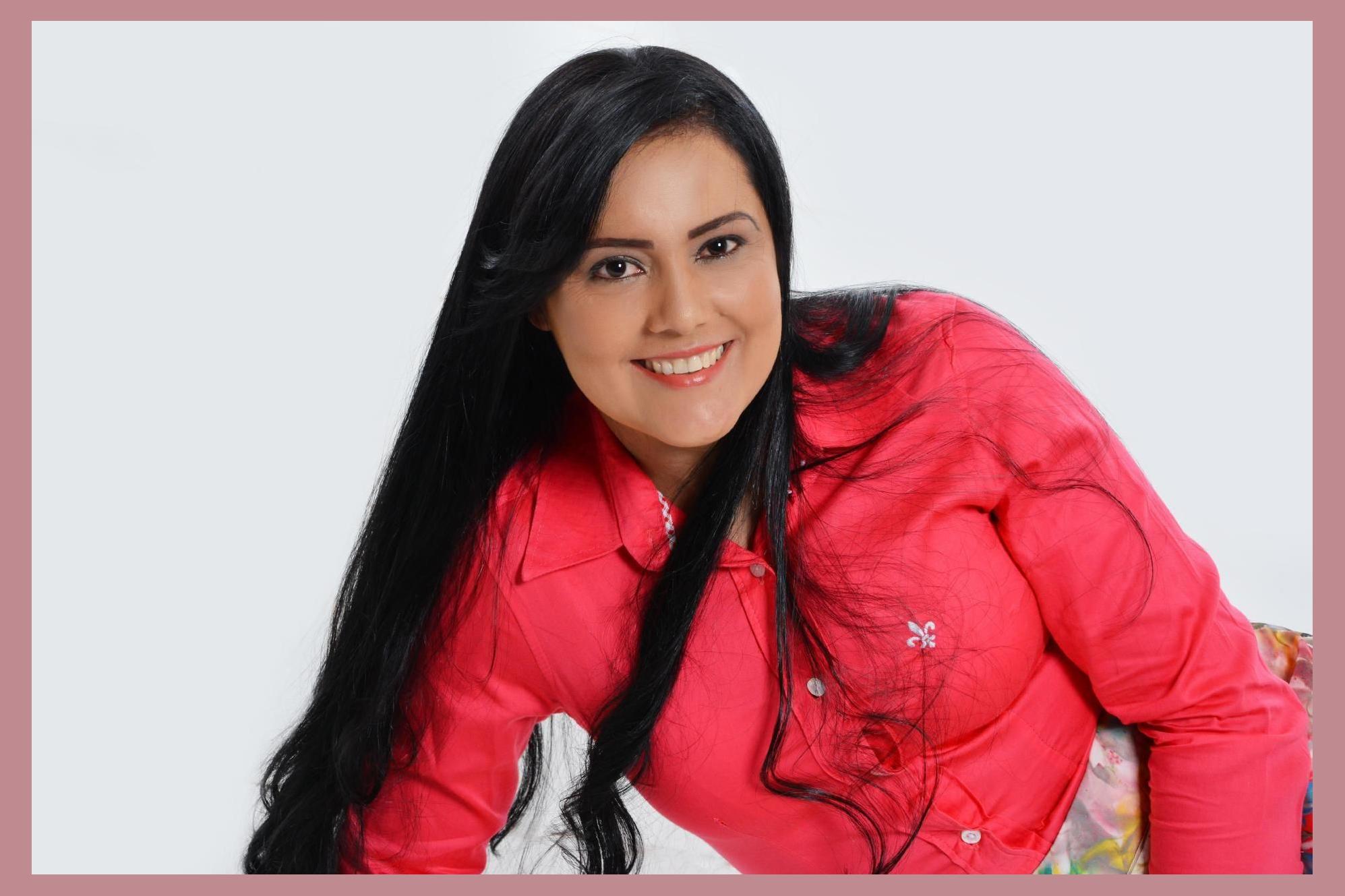 Eliene Paula