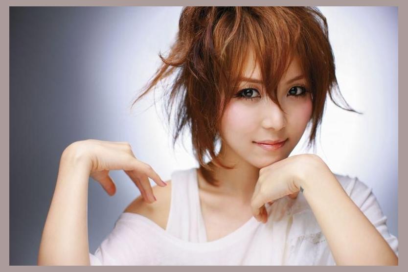 Emi Hinouchi