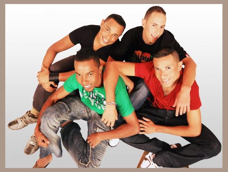 Grupo D'costume