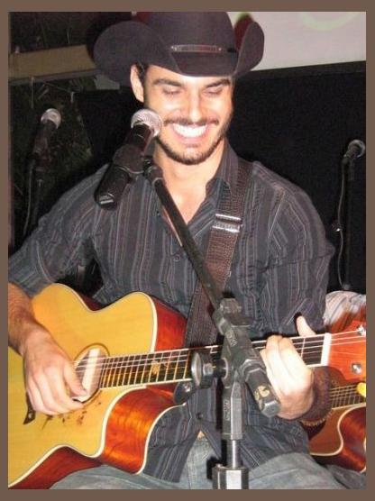 Gustavo Roque photo 1