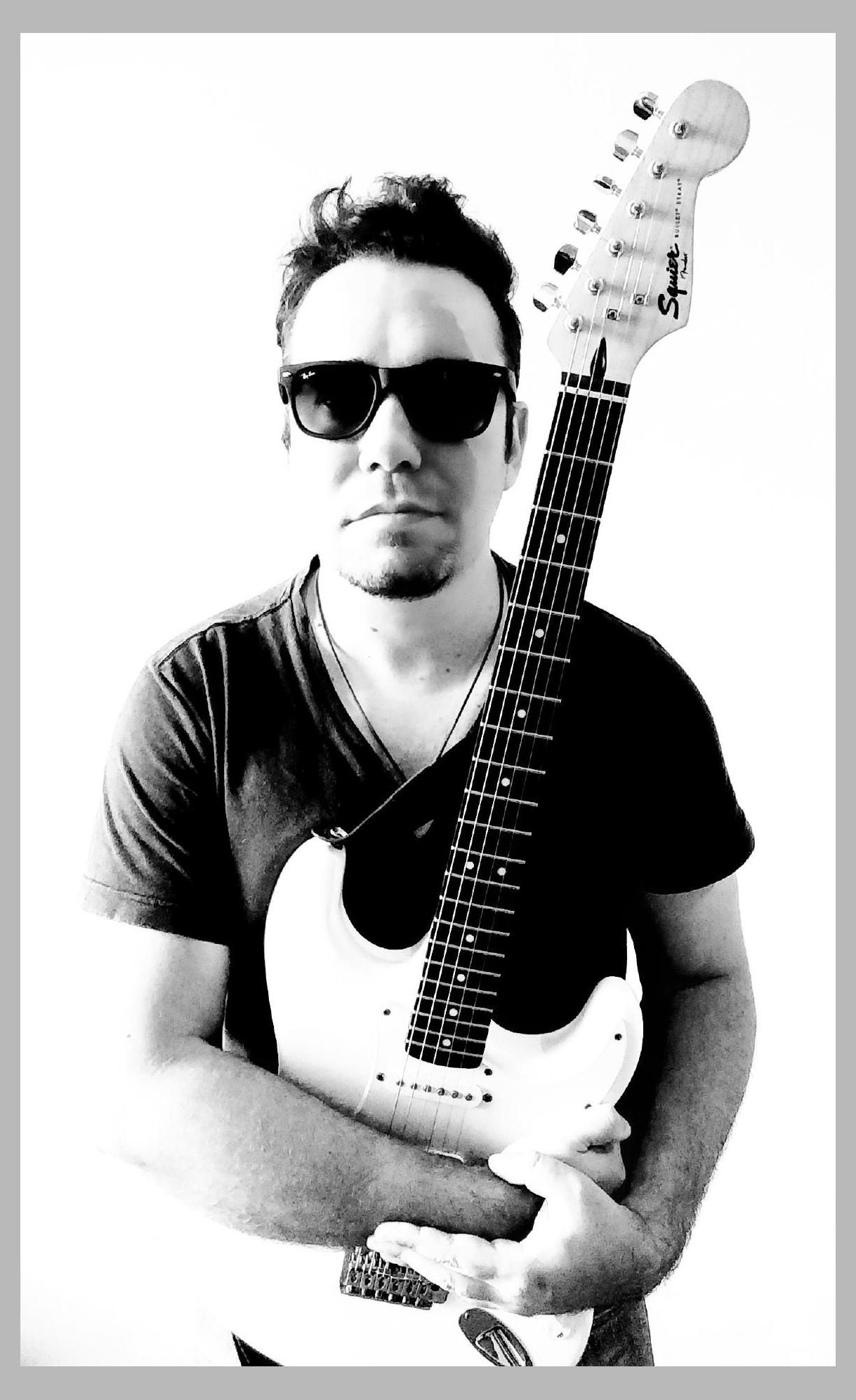 Gustavo Semog photo 1