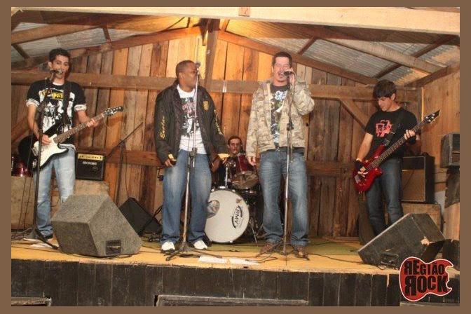 Hey Ho Let's Rock