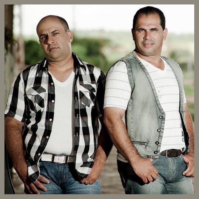 Irmãos Gomes (Salatiel & Cleber)
