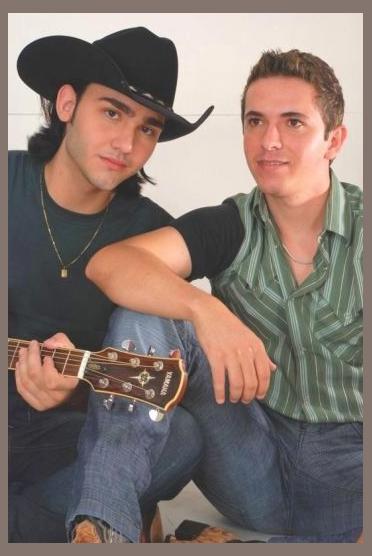 João Lucas e Helton photo 1