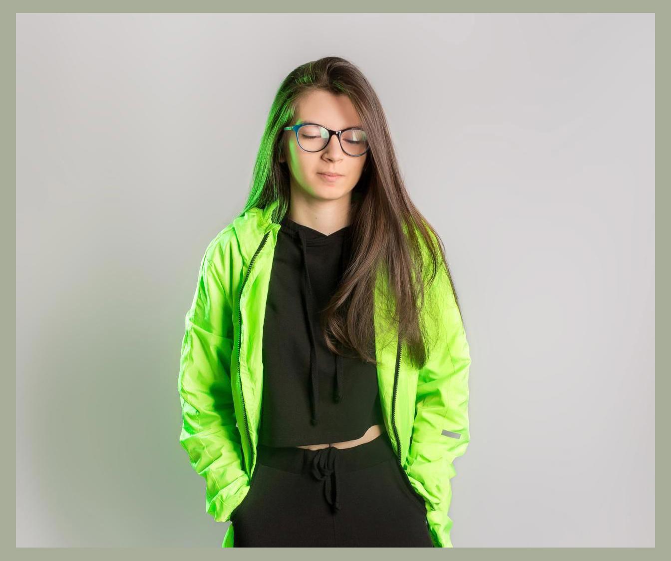 Julia Albook photo 1