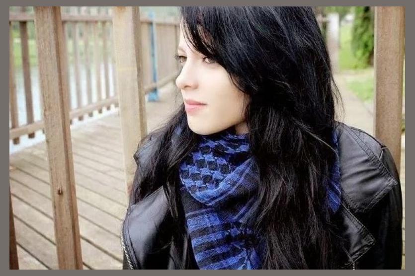 Juliana Silva photo 1