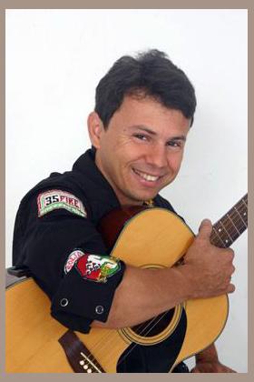 Juninho Arrastape photo 1