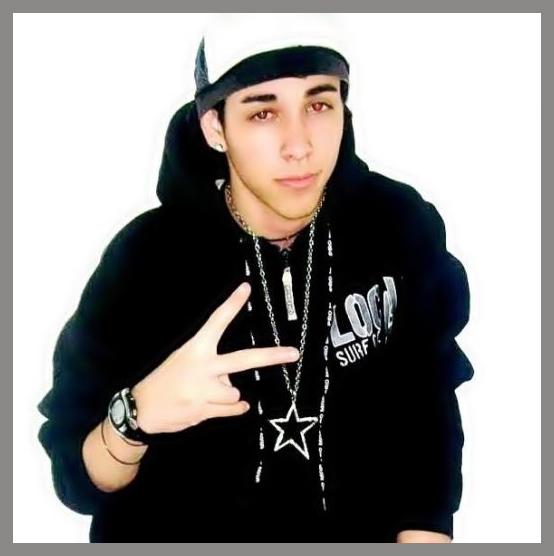 Juninho Oliveira photo 1