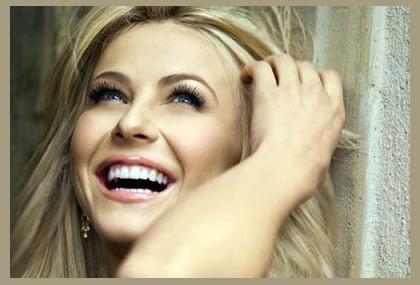 Julianne Hough photo 1