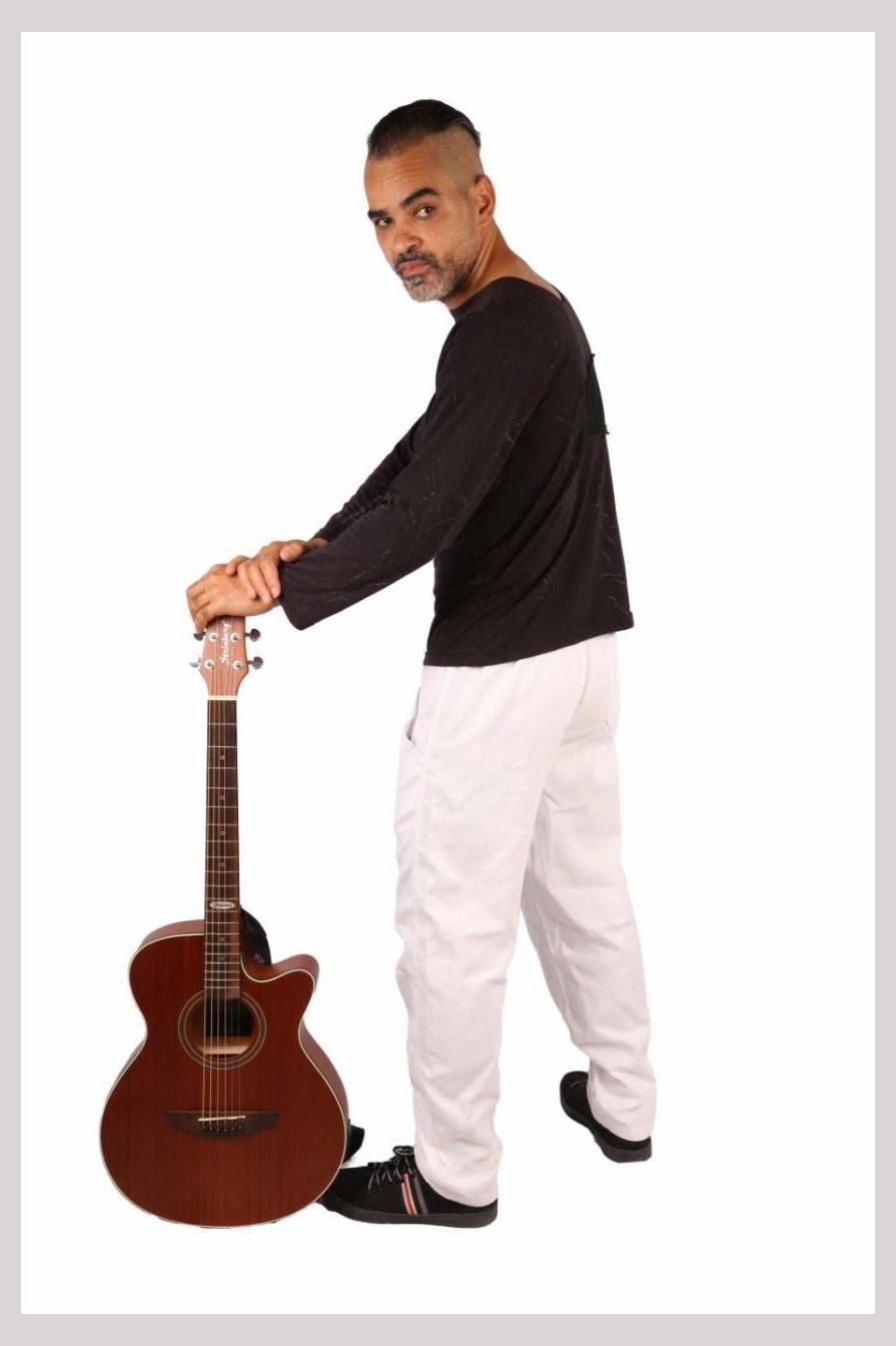 Júnior Cruz photo 1
