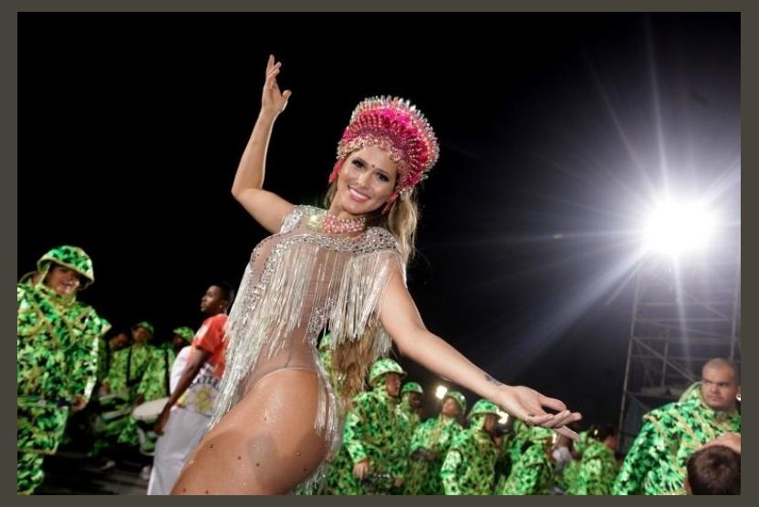 Lívia Andrade photo 1