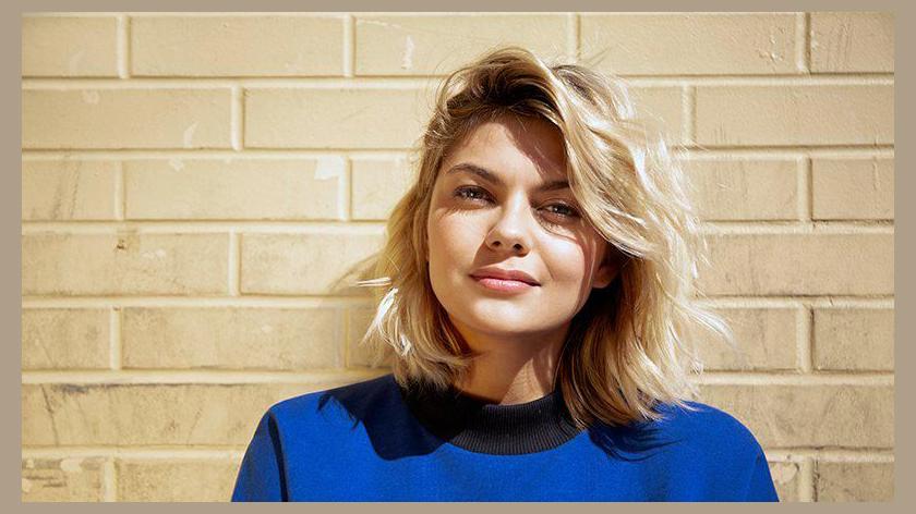 Louane (FR) photo 1