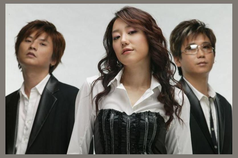 Loveholic photo 1