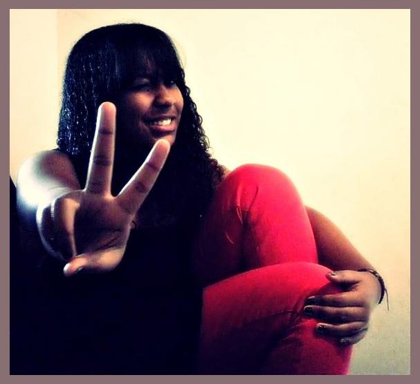Luana Nascimento photo 1