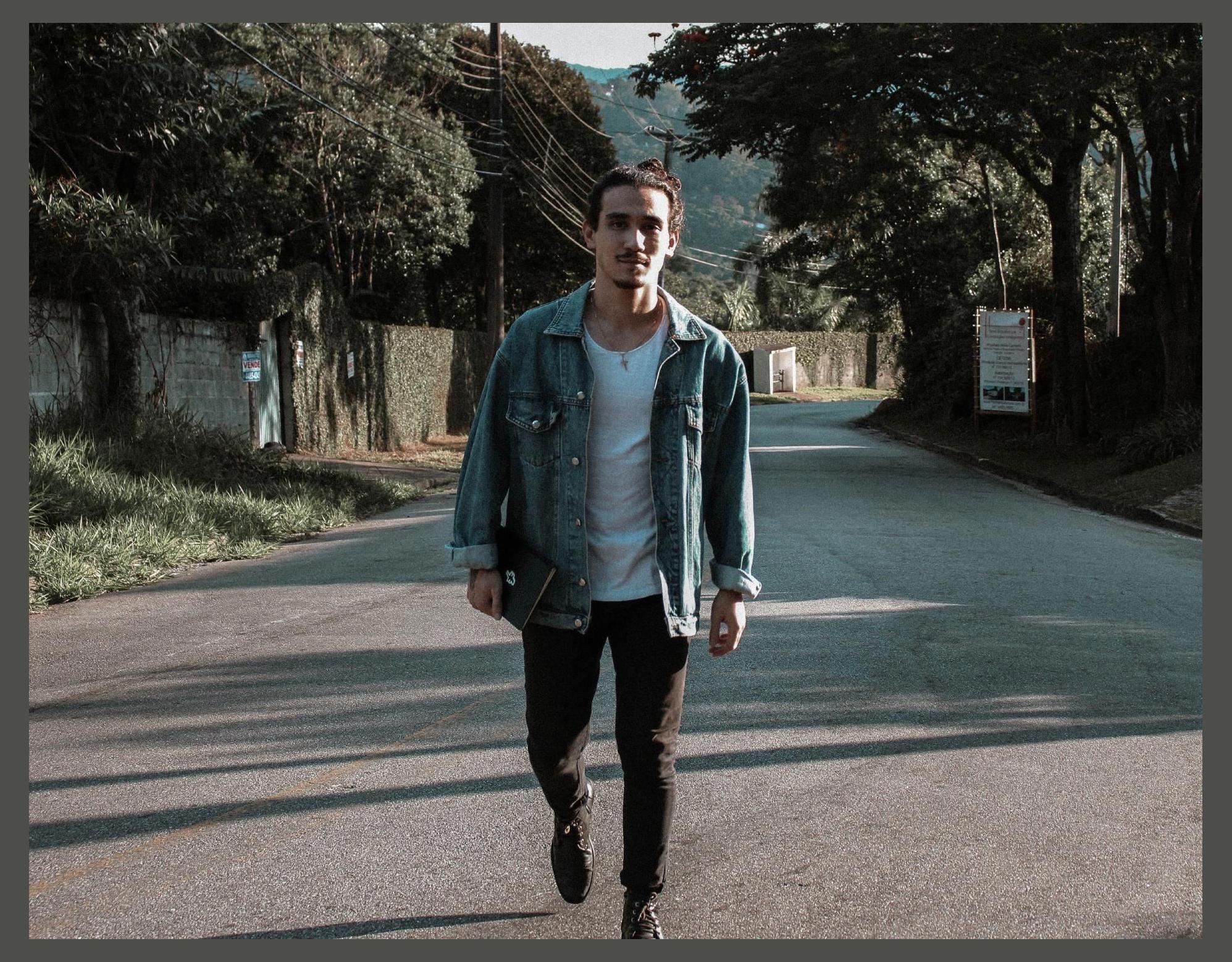 Lucas Miura photo 1