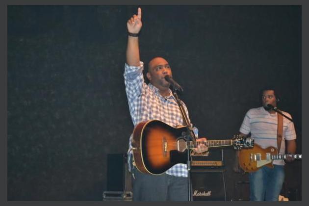 Luciano Moreira photo 1