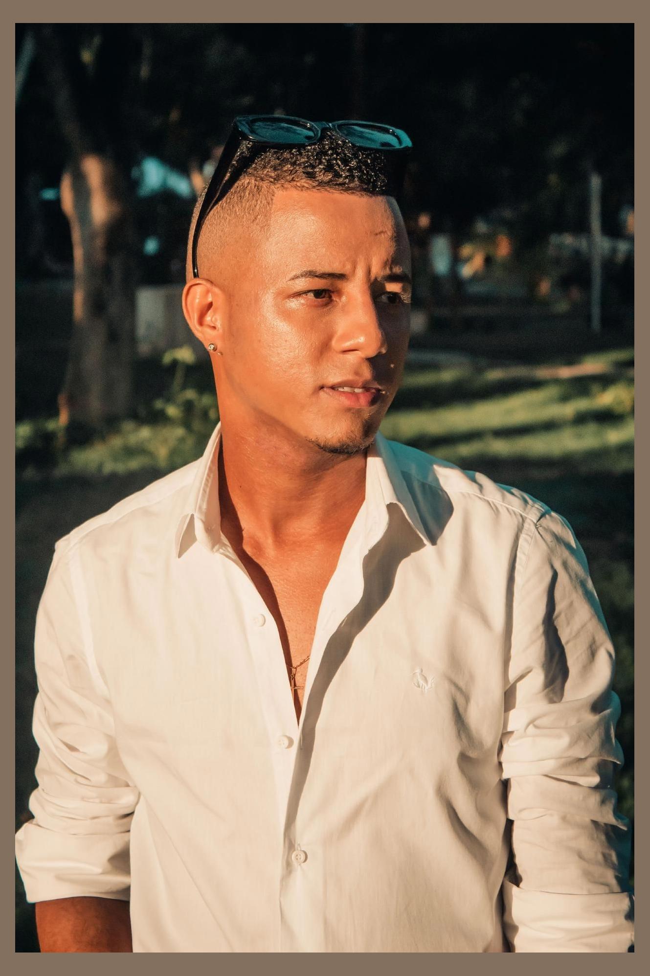 Lukas Souza o Herói photo 1