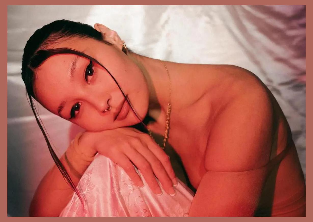 Luna Li photo 1