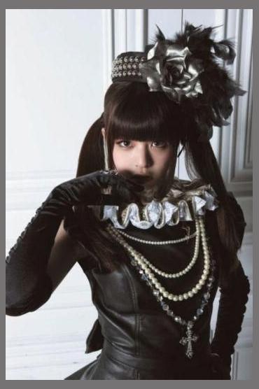 Luna Haruna photo 1