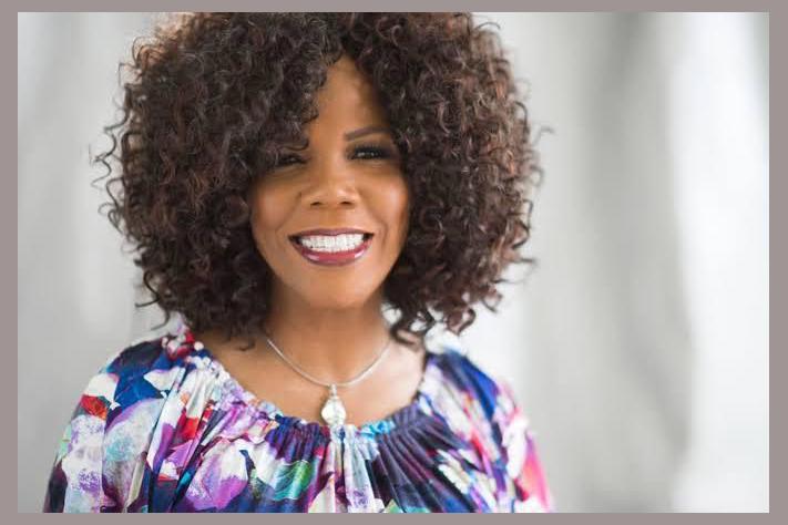 Lynda Randle photo 1