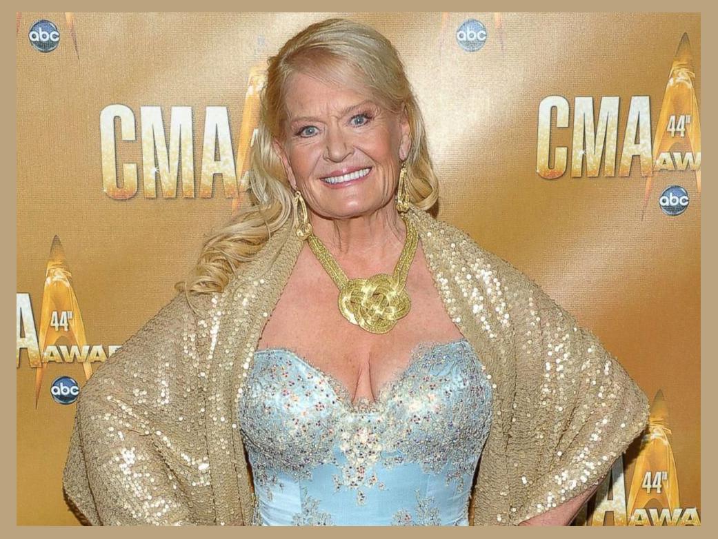 Lynn Anderson photo 1