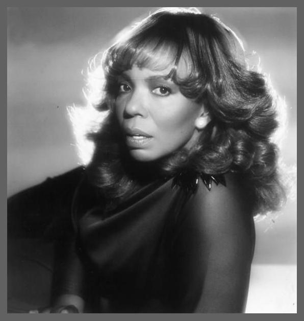 Mary Wells photo 1