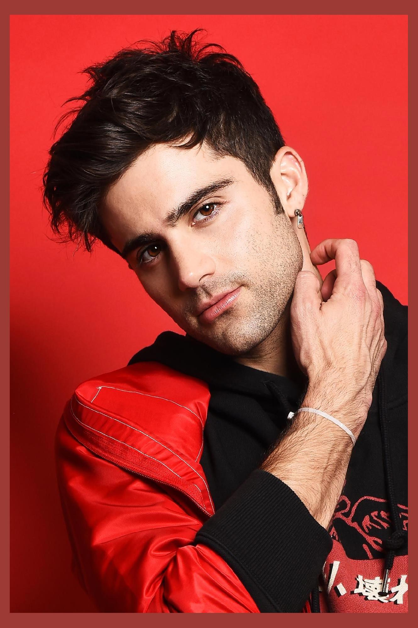 Max Ehrich photo 1