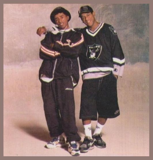 MC Markinhos & MC Dollores