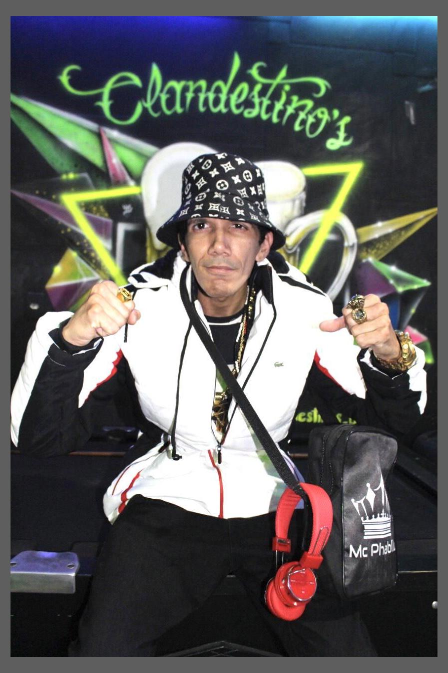 Mc Phabllo photo 1