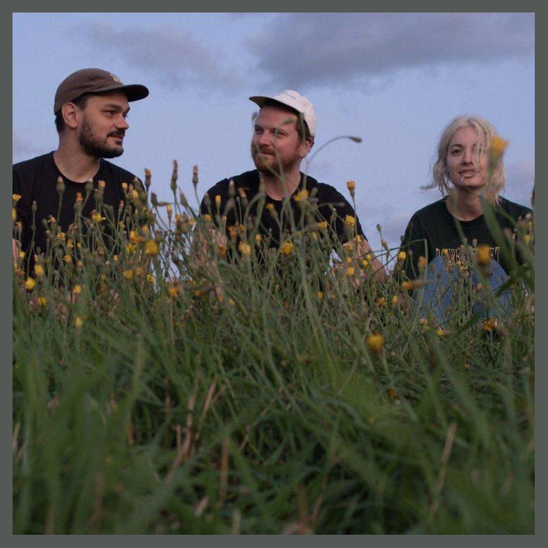 Men I Trust photo 1