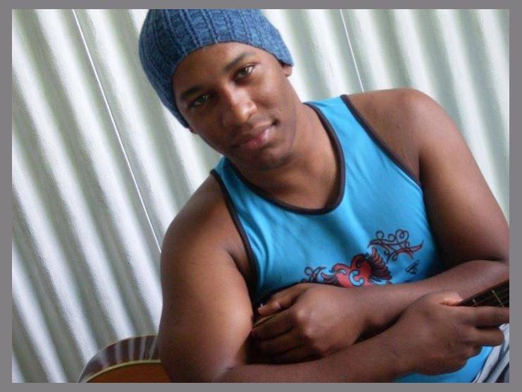 Menzo Menezes photo 1
