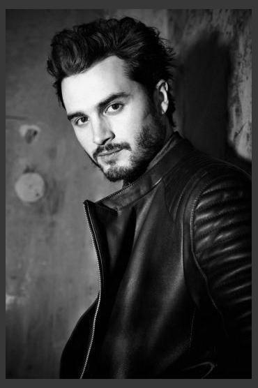 Michael Malarkey photo 1