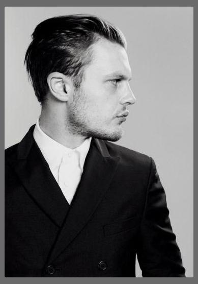 Michael Pitt photo 1